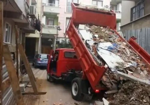 Tadilat & tamirat hizmetinden çalışma görüntüsü
